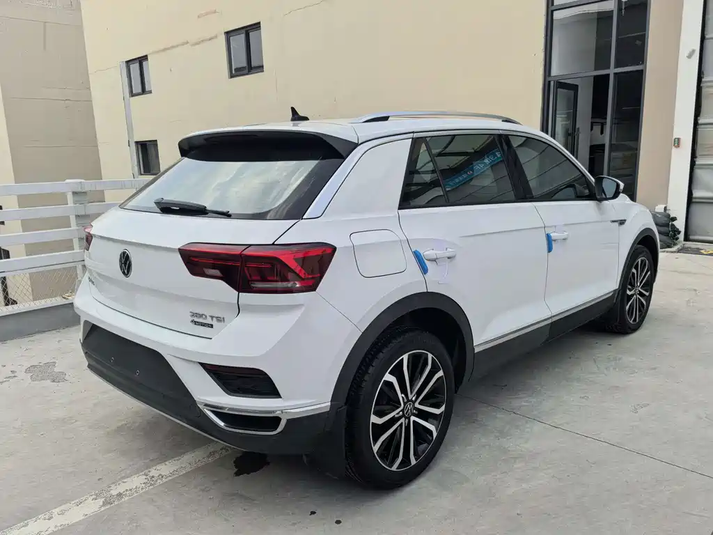 Volkswagen T-Roc 2022 — фото 9