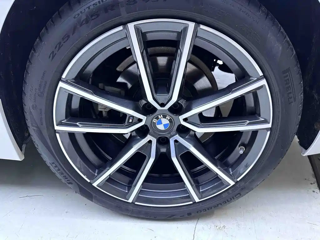 BMW 3 Series 2022 — фото 17