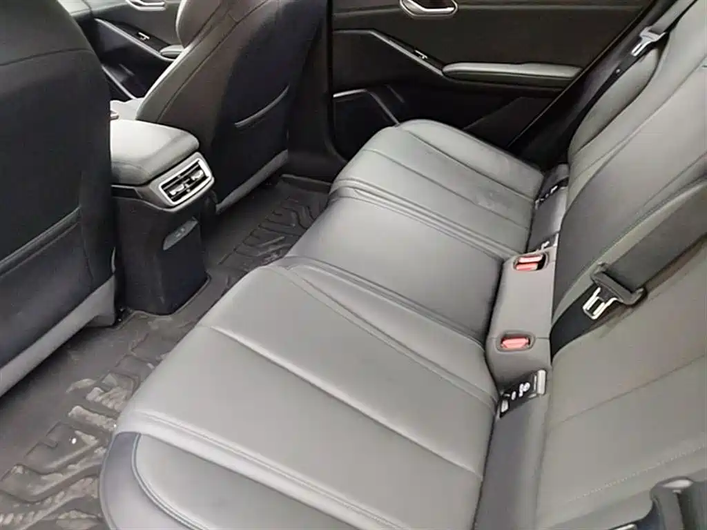 BYD Qin L 2025 — фото 17