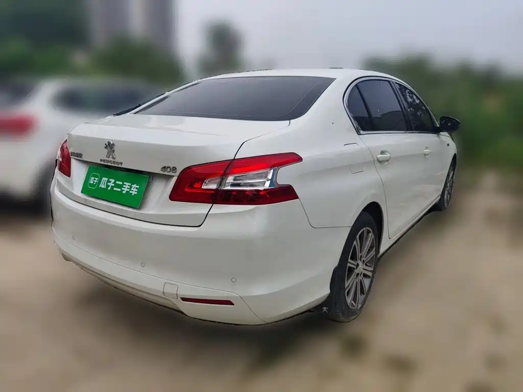 Peugeot 408 2016