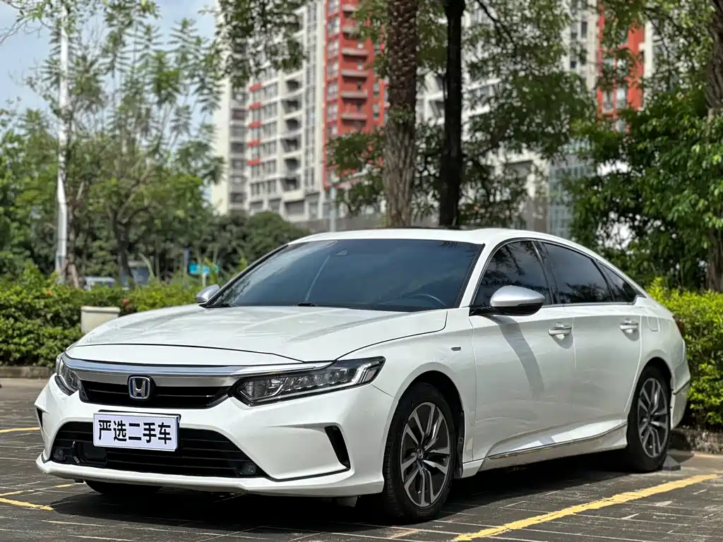 Honda Inspire 2022 — фото 1