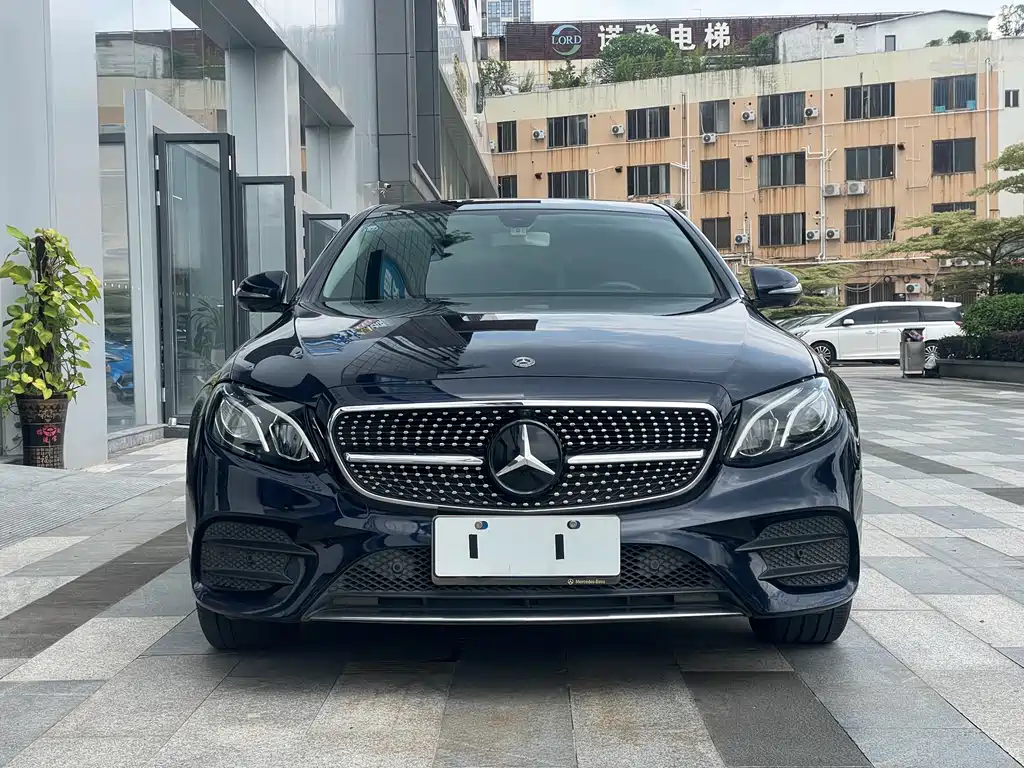 Mercedes-Benz E-Class 2020 — фото 14