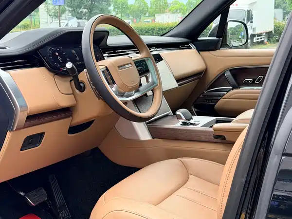 Land Rover Range Rover 2024