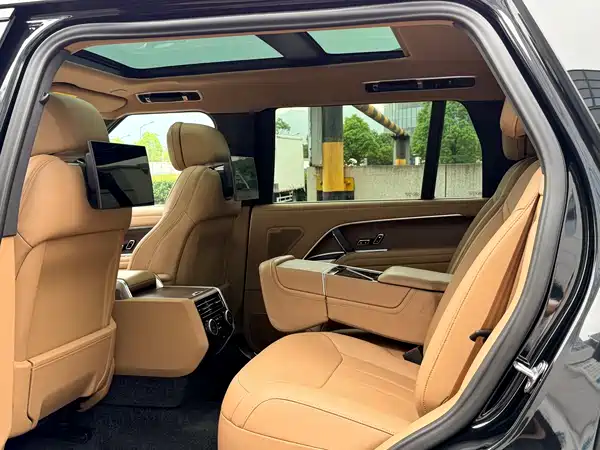 Land Rover Range Rover 2024