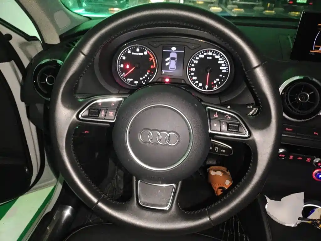 Audi A3 2016 — фото 11