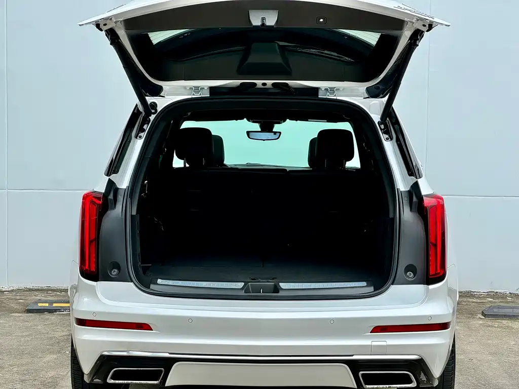 Cadillac XT6 2020 — фото 14