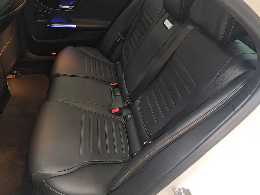 Mercedes-Benz C-Class 2021 — фото 17