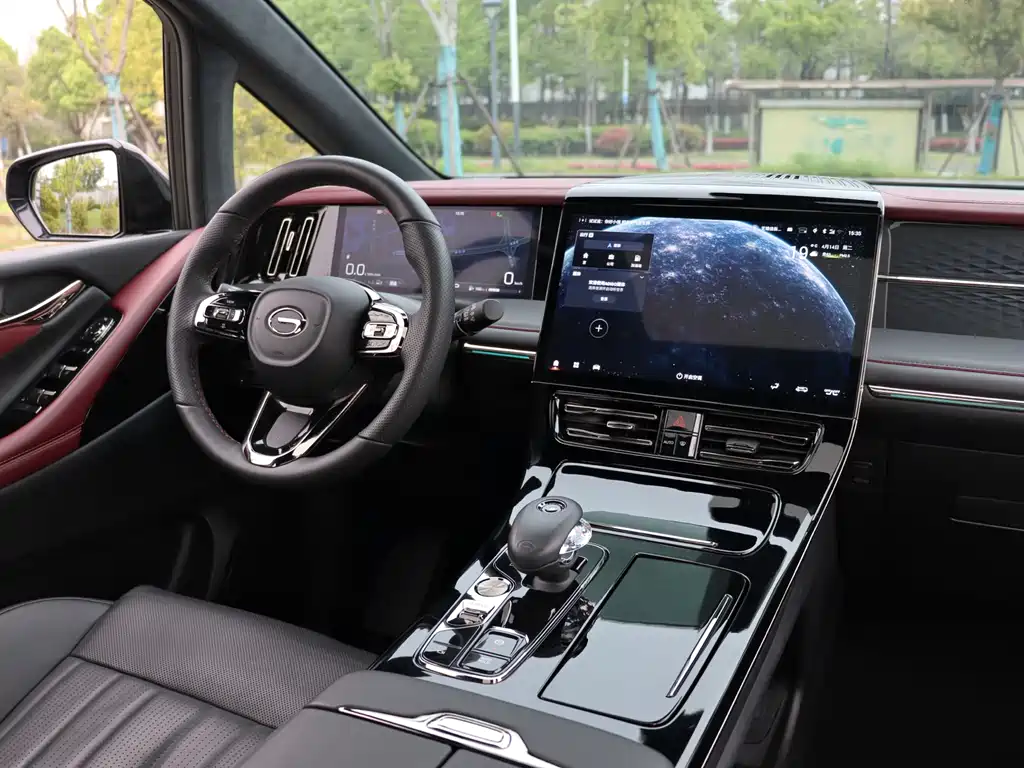 GAC Motor Trumpchi M8 2023 — фото 19