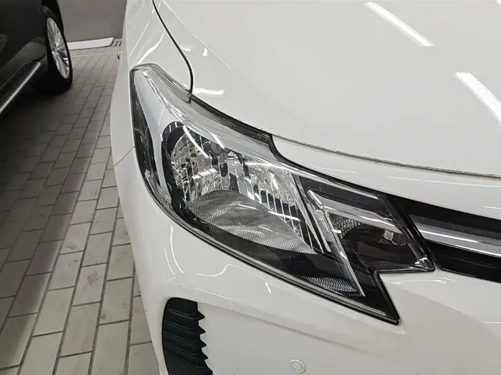 Toyota Vios 2023 — фото 13
