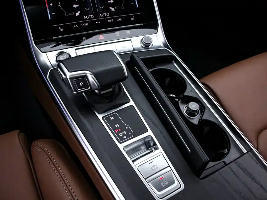 Audi A6L 2024 — фото 9