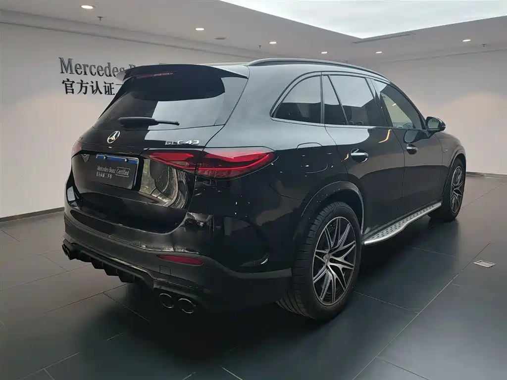 Mercedes-Benz GLC AMG 2025 — фото 6