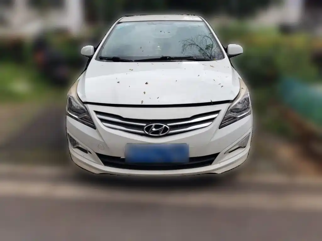 Hyundai Verna 2015