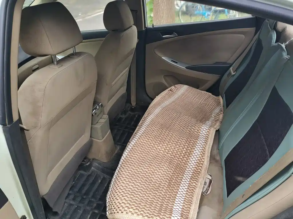 Hyundai Verna 2015 — фото 14