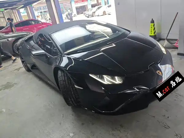 Lamborghini Huracan 2023