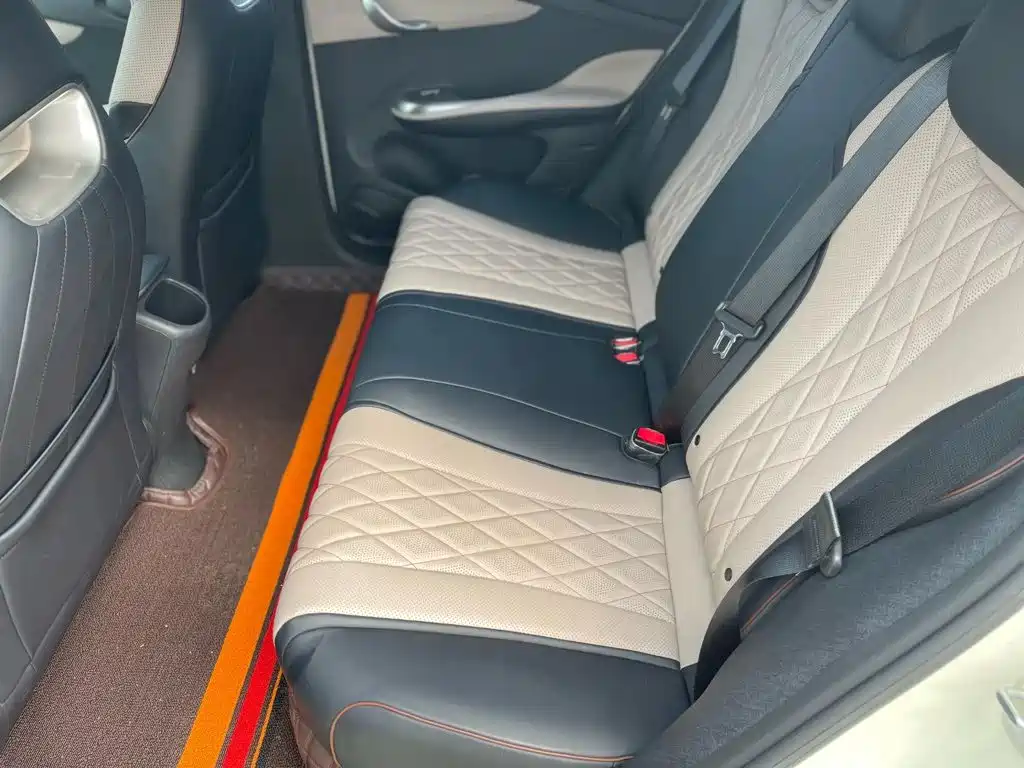 BYD Dolphin 2022 — фото 14