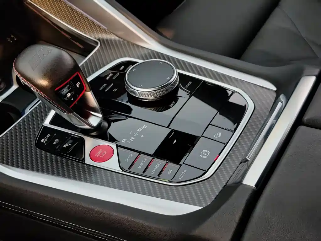 BMW XM 2024 — фото 16