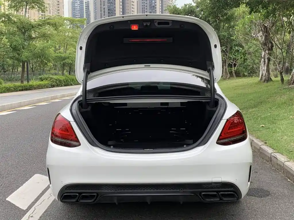 Mercedes-Benz C-Class 2019 — фото 16
