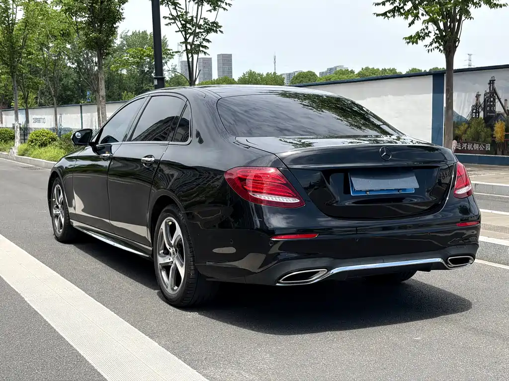 Mercedes-Benz E-Class 2019 — фото 4