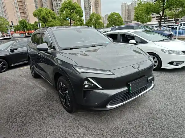 Wuling Starlight S 2024