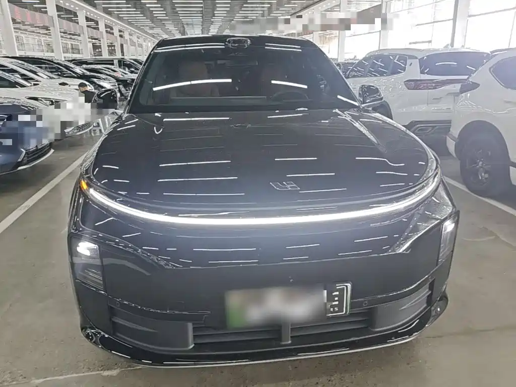 Li Auto Li L6 2025