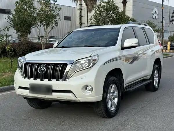 Toyota Prado 2016