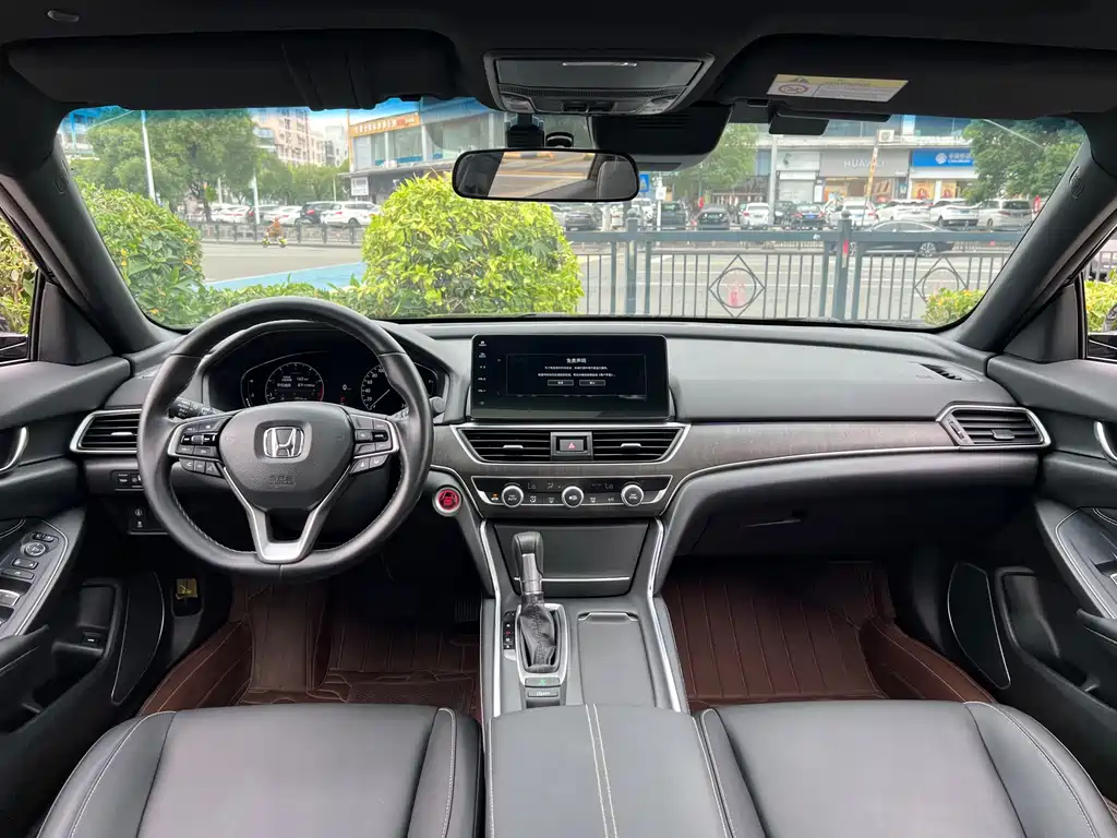 Honda Inspire 2022 — фото 9