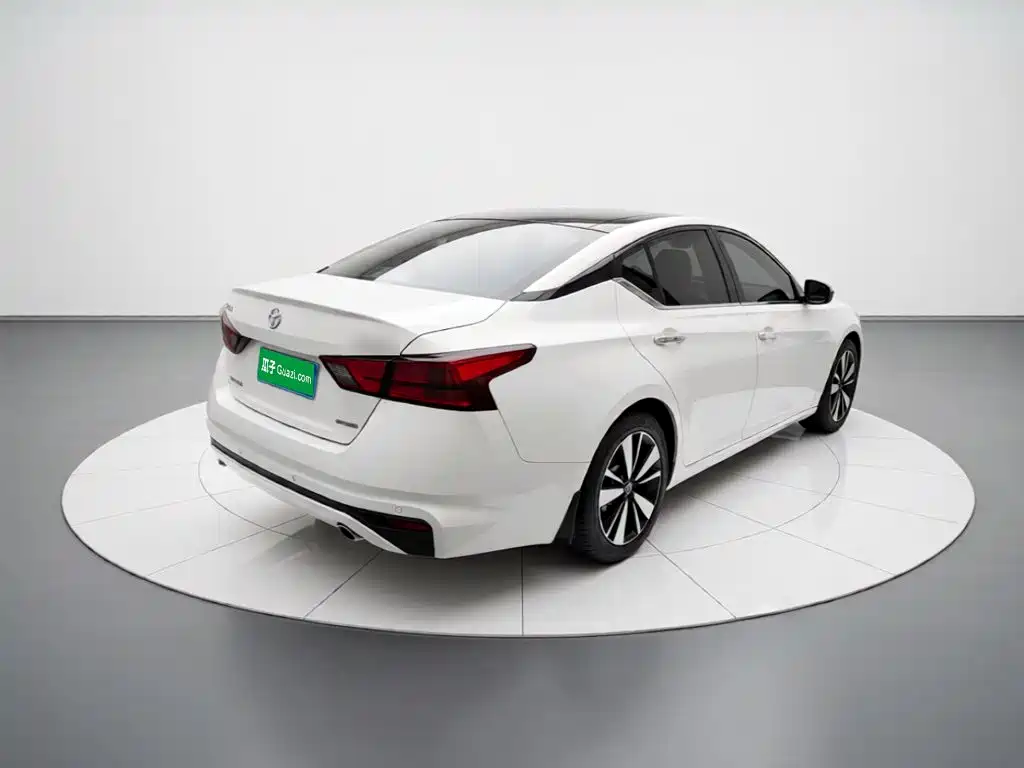 Nissan Teana 2022 — фото 4