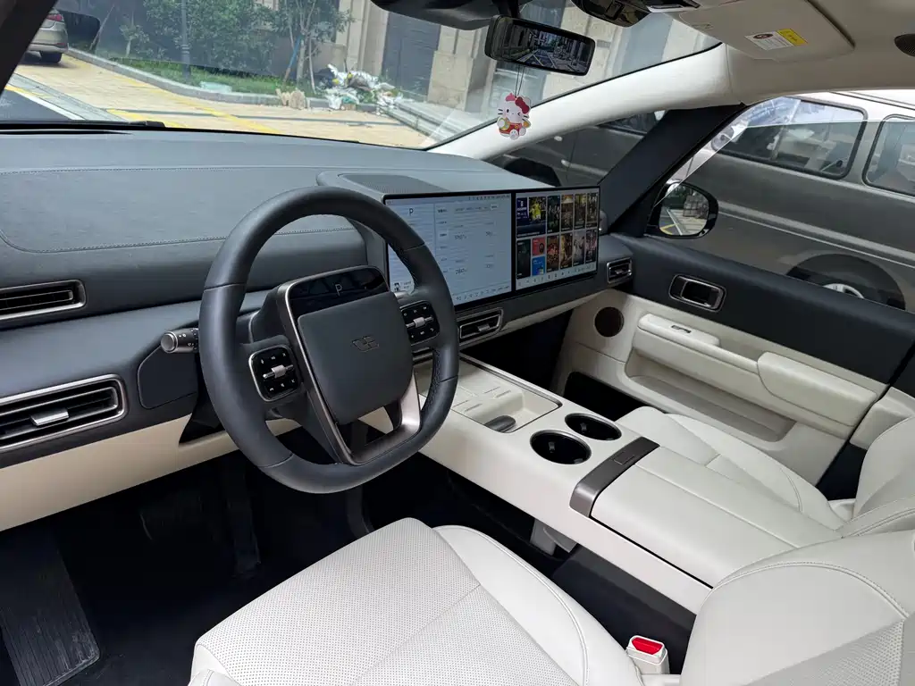 Li Auto Li MEGA 2025