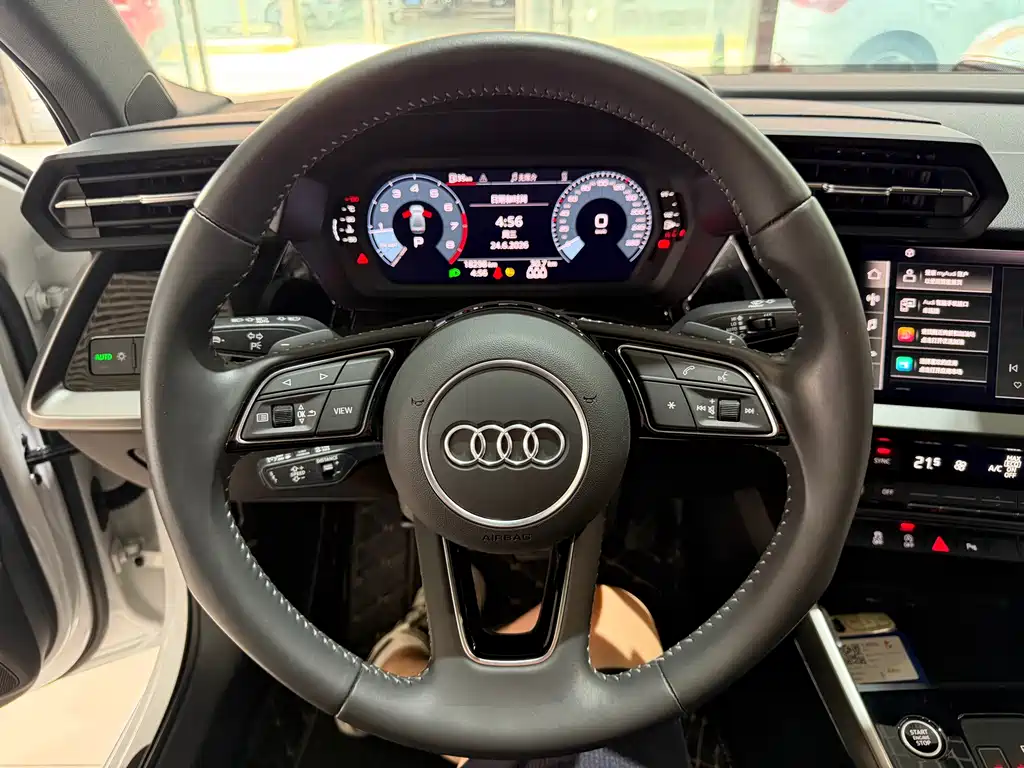 Audi A3 2022 — фото 12