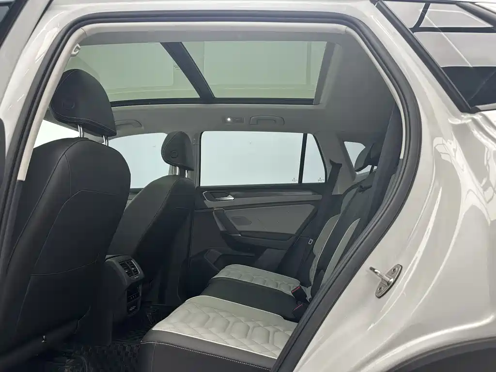 Volkswagen Tayron 2023