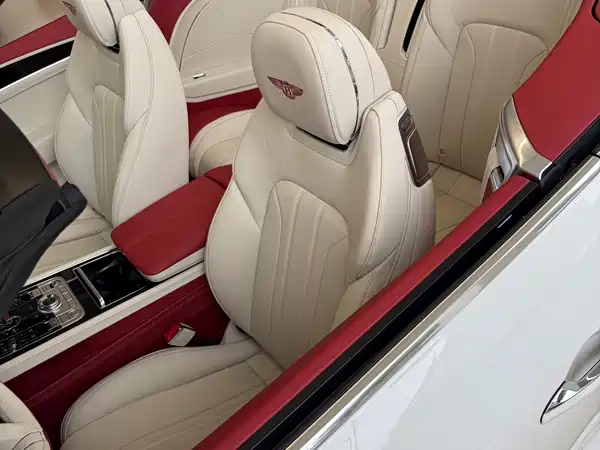 Bentley Continental Plug-In Hybrid 2026