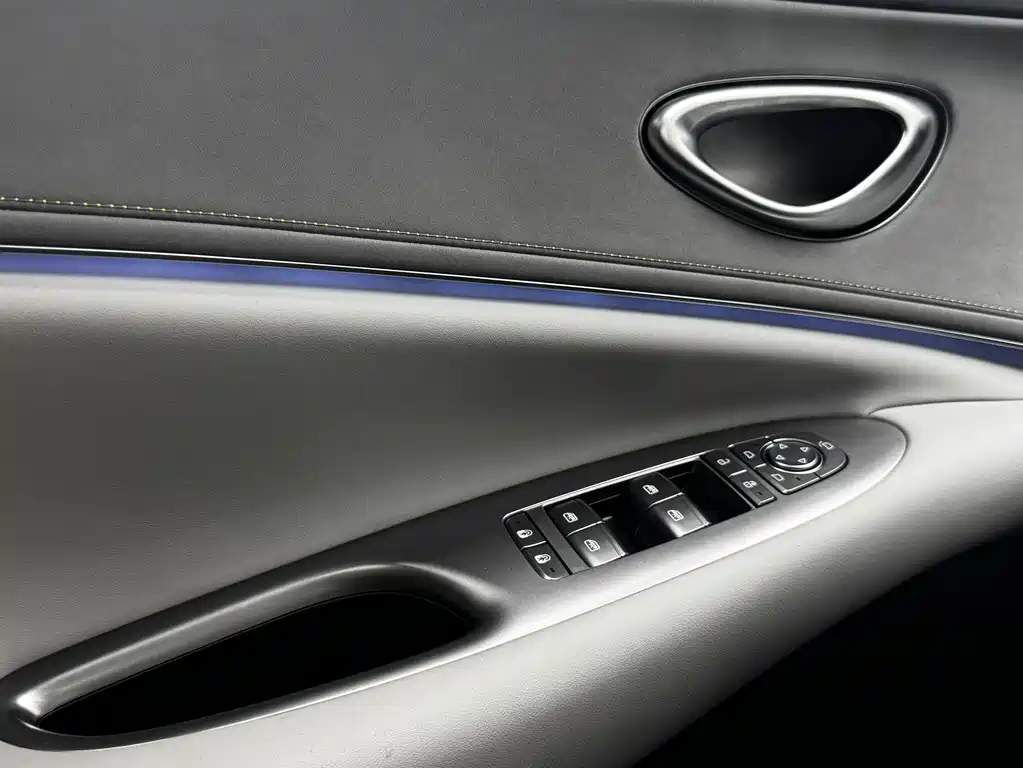 BYD Sealion 06 2025 — фото 18