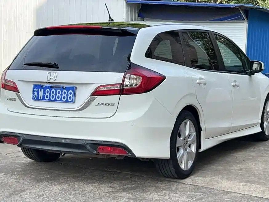 Honda Jade 2015 — фото 9