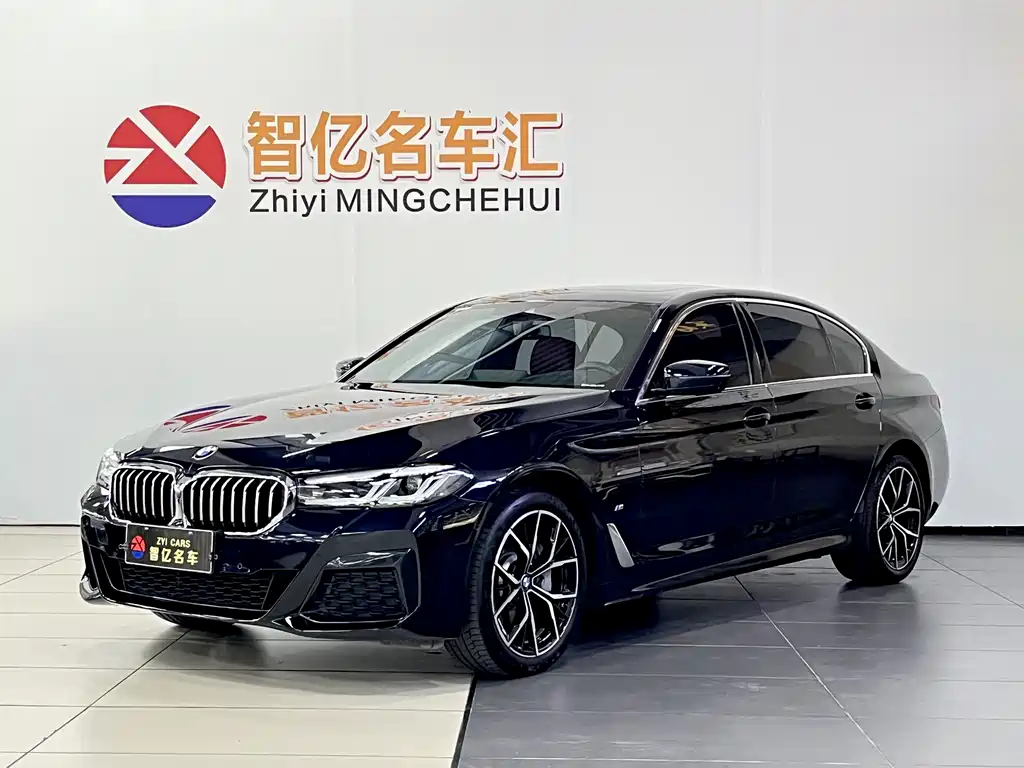 BMW 5 Series 2023 — фото 1