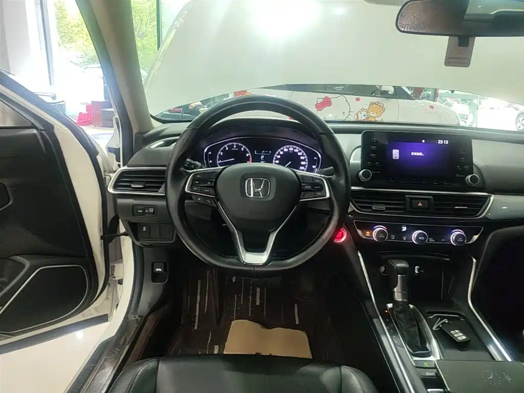 Honda Inspire 2020 — фото 11