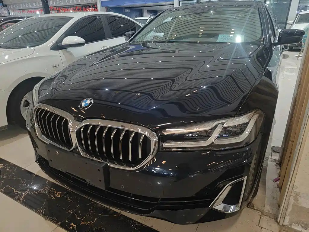BMW 5 Series 2021