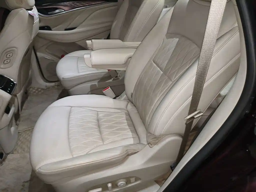 Buick Enclave 2020 — фото 18