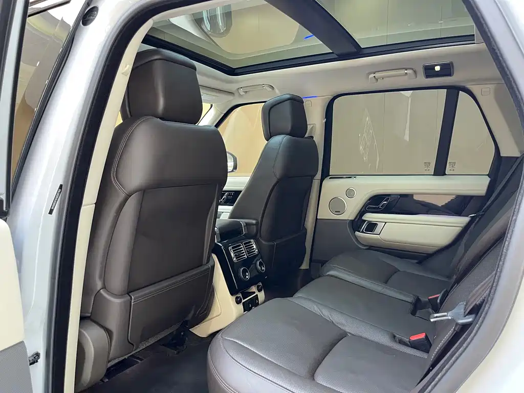 Land Rover Range Rover 2018 — фото 13