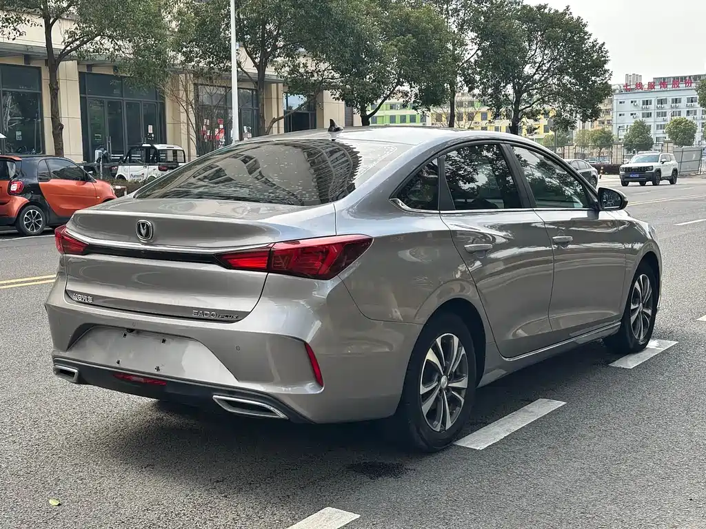 Changan Eado 2020 — фото 17