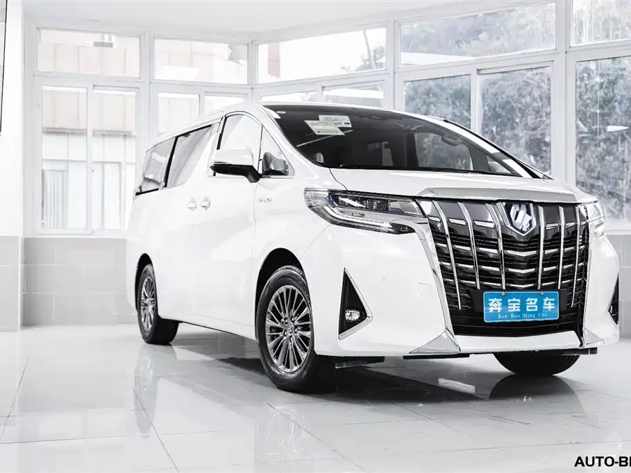 Toyota Alphard 2022 — фото 3