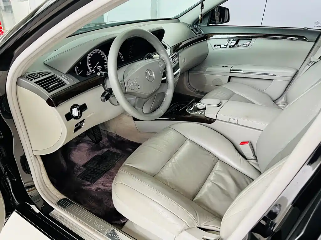 Mercedes-Benz S-Class 2011 — фото 24