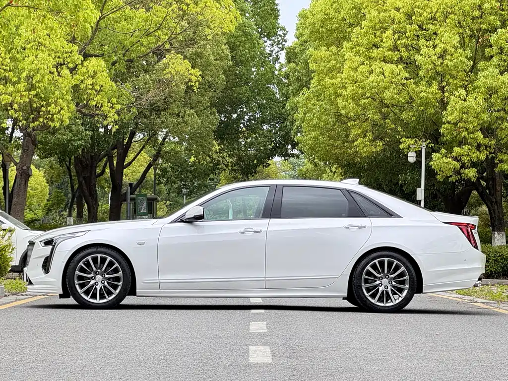 Cadillac CT6 2019 — фото 20