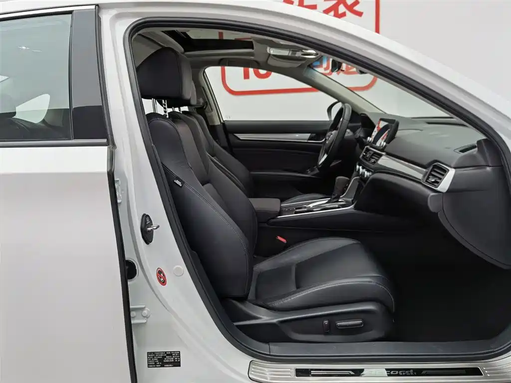 Honda Accord 2021 — фото 23
