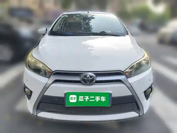 Toyota Yaris L 2014
