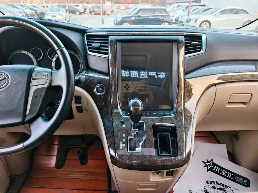 Toyota Alphard 2011 — фото 11
