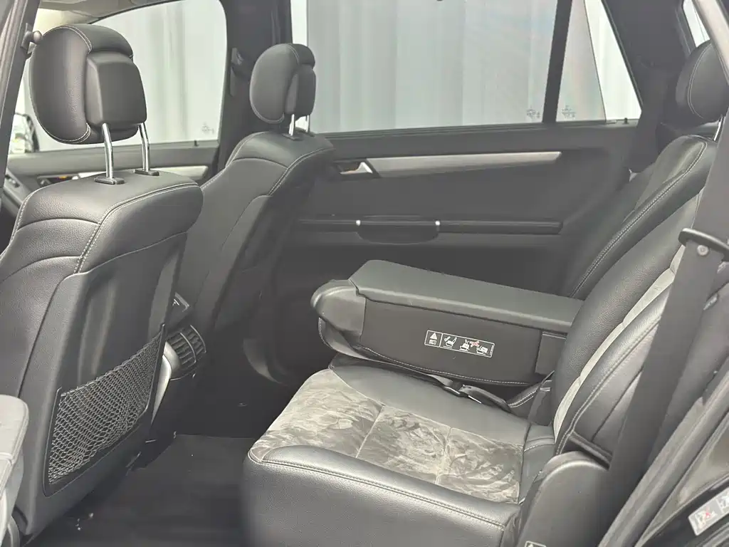 Mercedes-Benz R-Class 2016 — фото 26