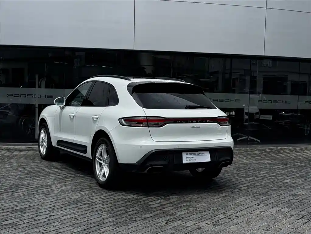 Porsche Macan 2025 — фото 7