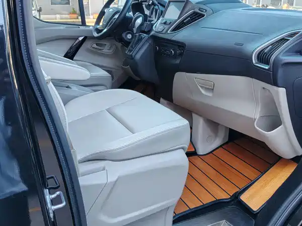 Ford Tourneo 2021