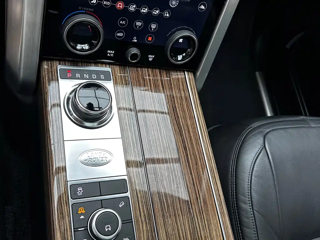 Land Rover Range Rover 2019 — фото 10
