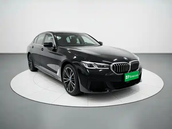 BMW 5 Series 2024